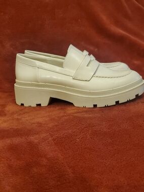 Zara Cream/Off White Platform Loafers